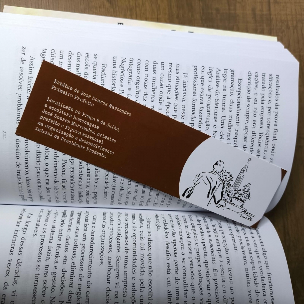 Marcador de Página - Estátua de José Soares Marcondes